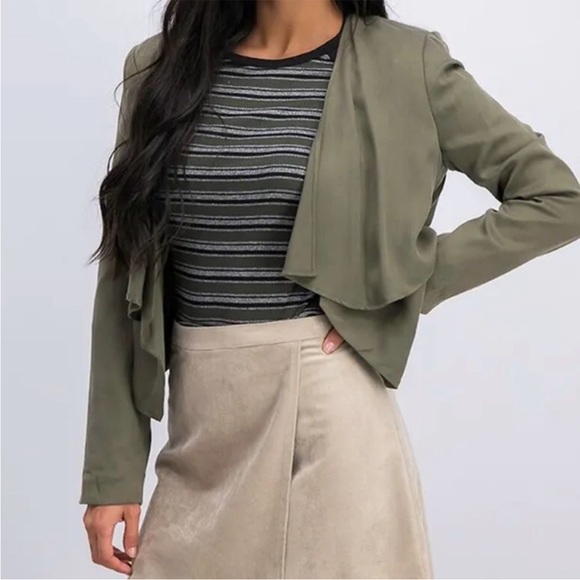 BCBGMaxAzria Jackets & Blazers - BCBGMaxAzria Suede Jacket Women Medium Green Tailored Blazer Open Front Y2K Moto